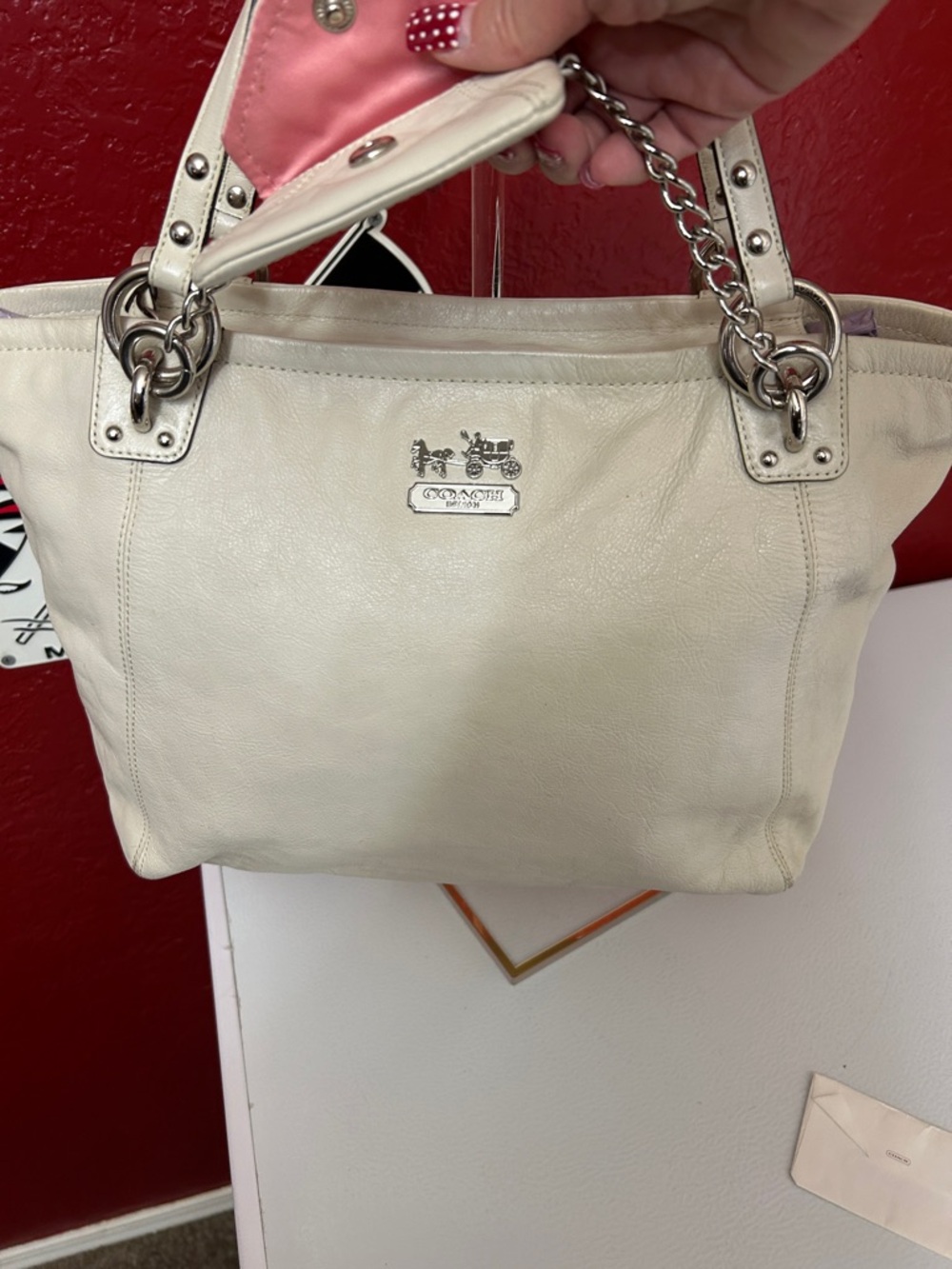 Coach Cream Leather Shoulder Bag with Chain Detail - Picture 5 of 16